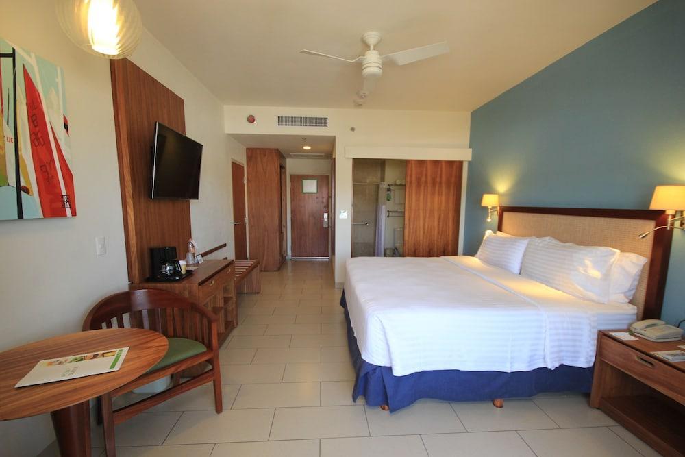 Holiday Inn Huatulco By Ihg Santa Cruz Exterior foto